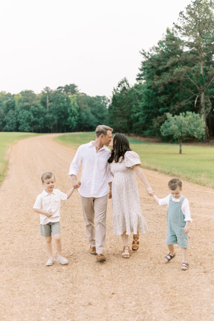 outdoor maternity photos