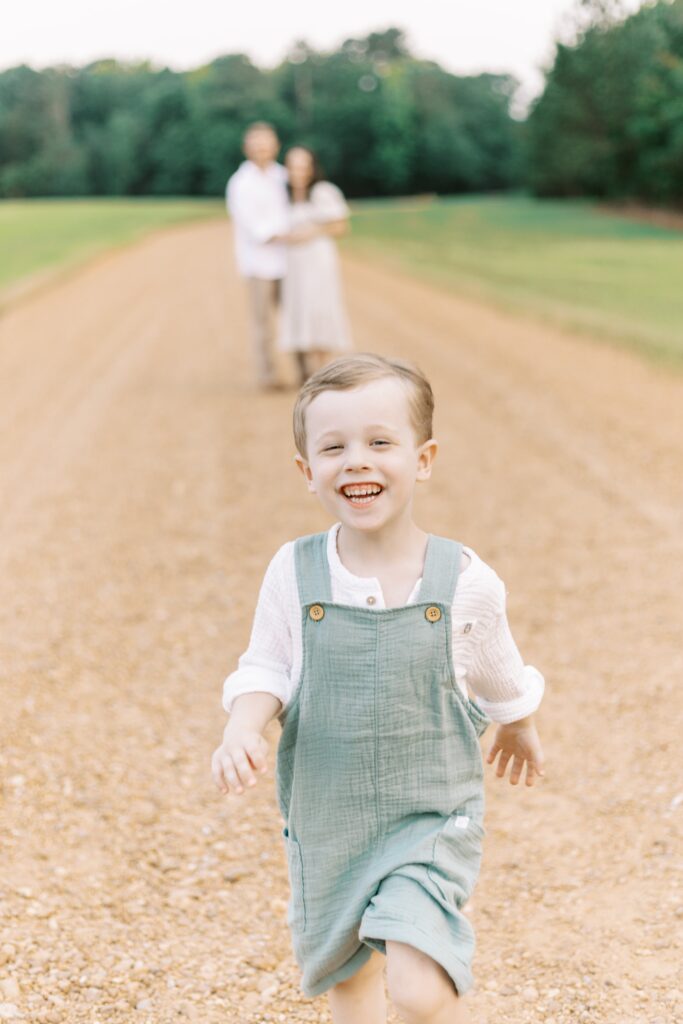 outdoor maternity photos