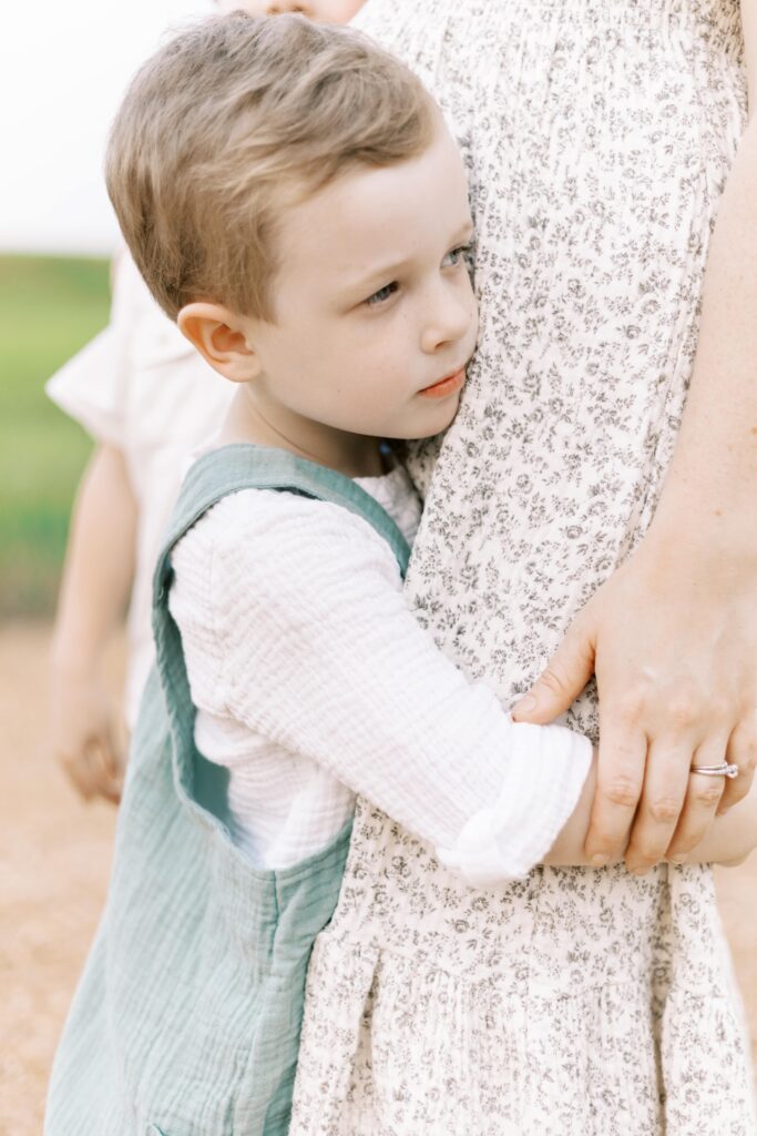 outdoor maternity photos