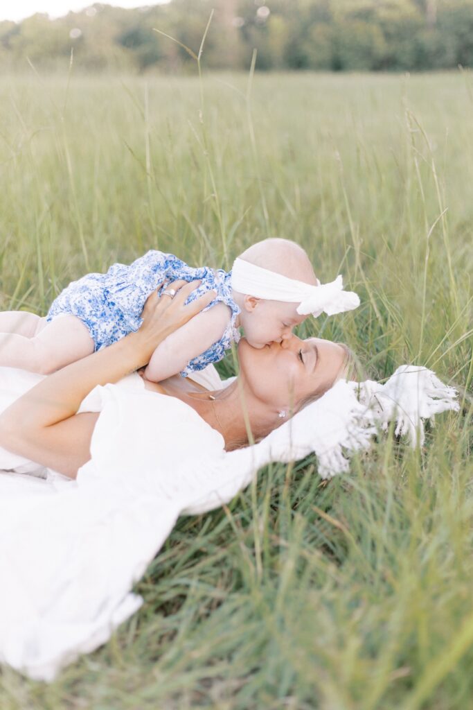 white and blue outfits for family photos