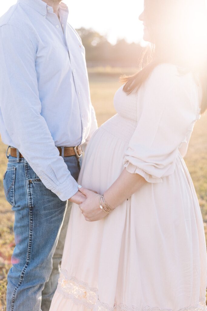 maternity farm photos with donkeys