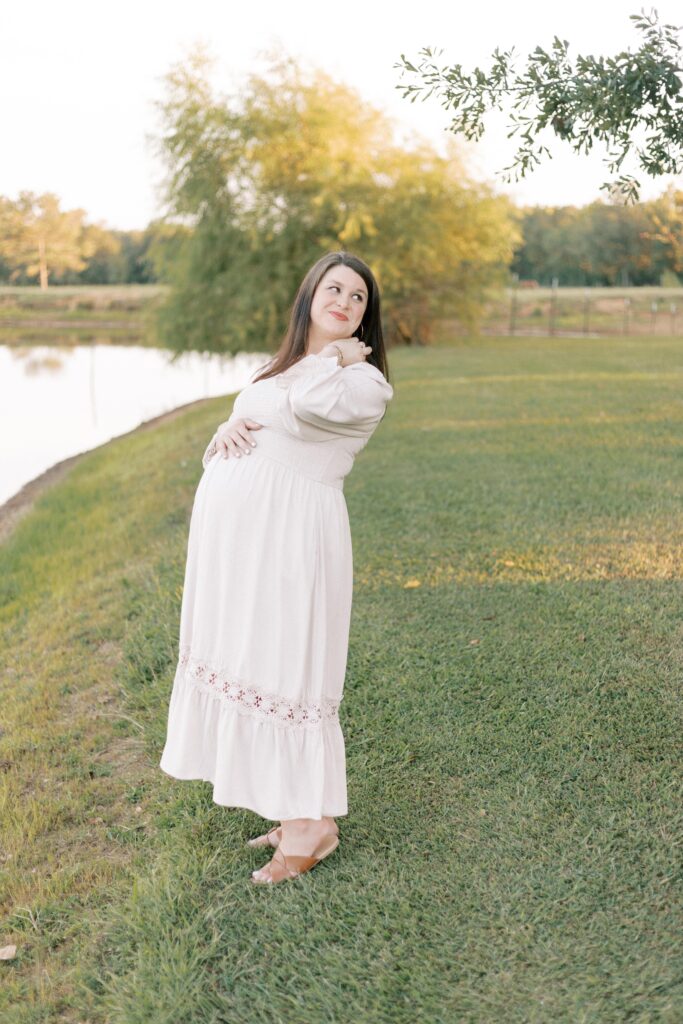 maternity farm photos with donkeys