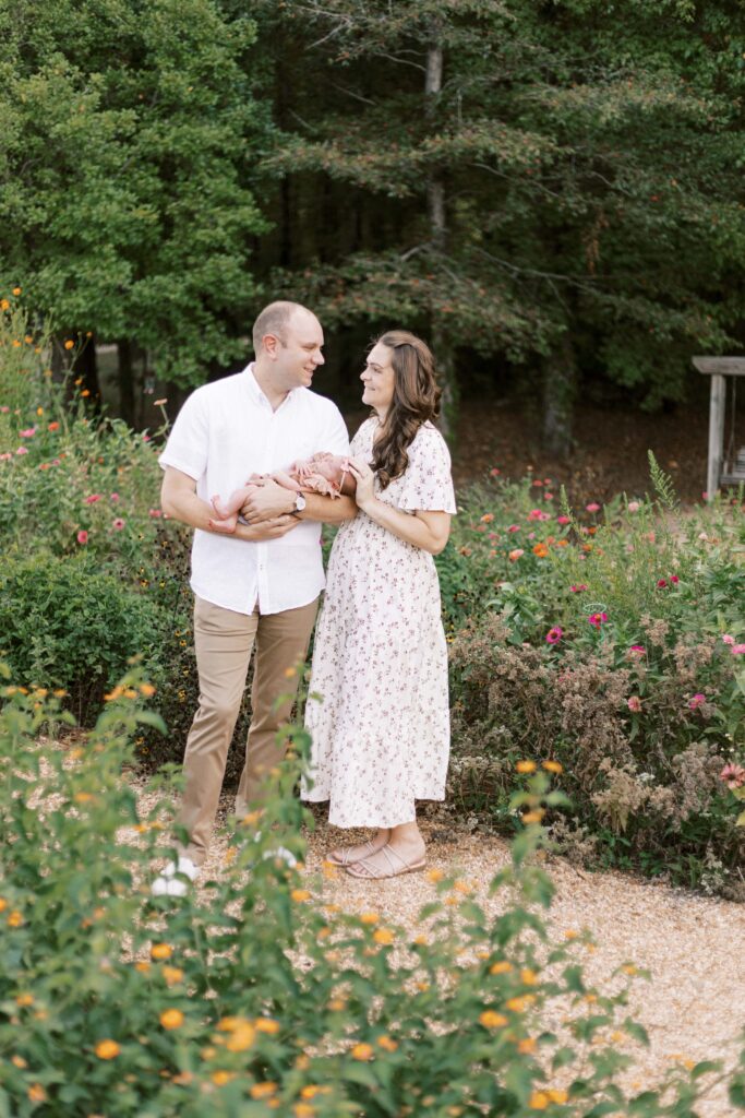 garden newborn photos