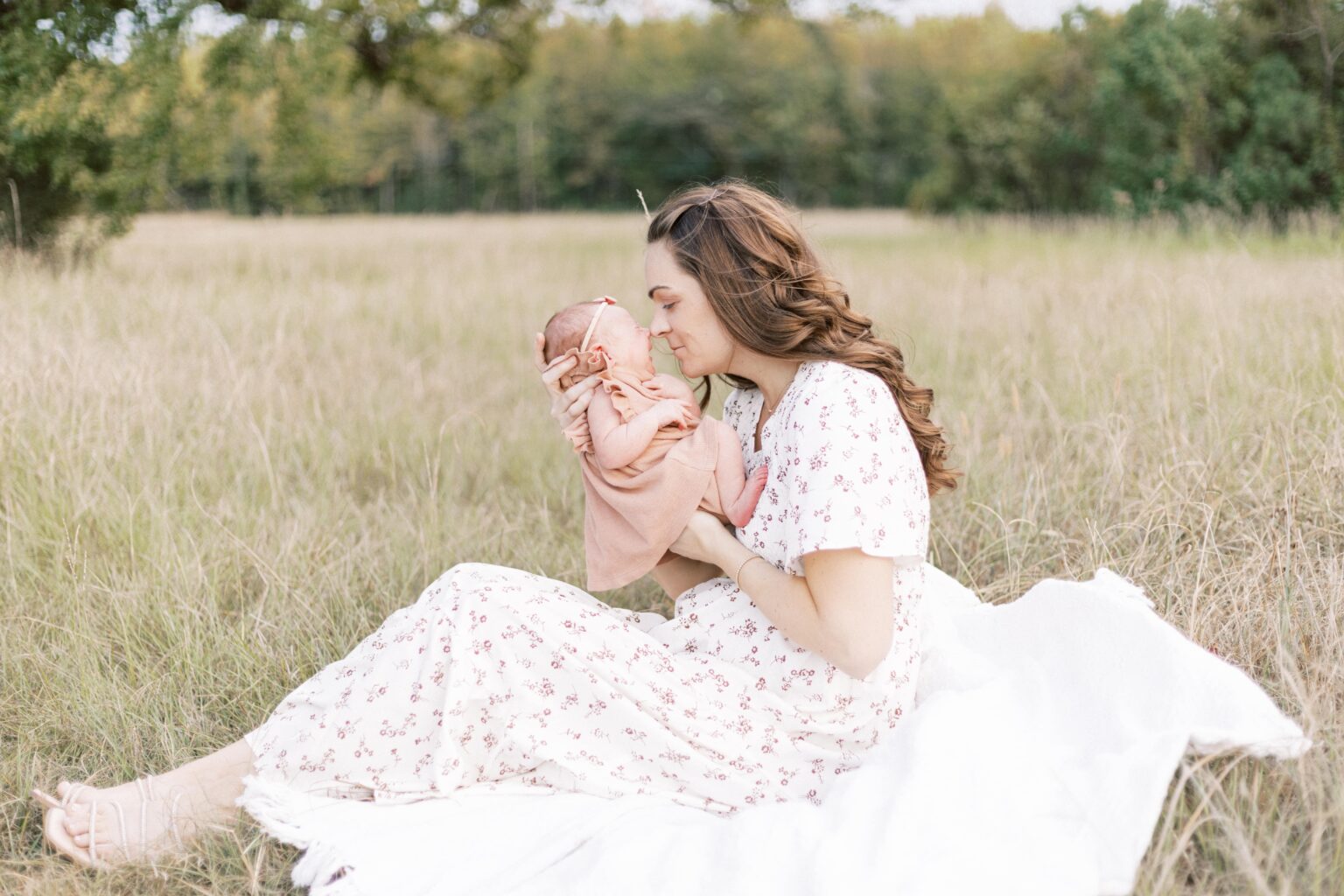 outdoor field newborn photos