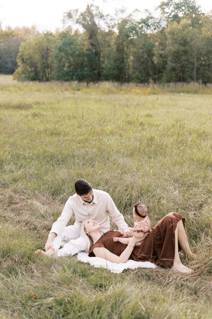 fall family photos in field