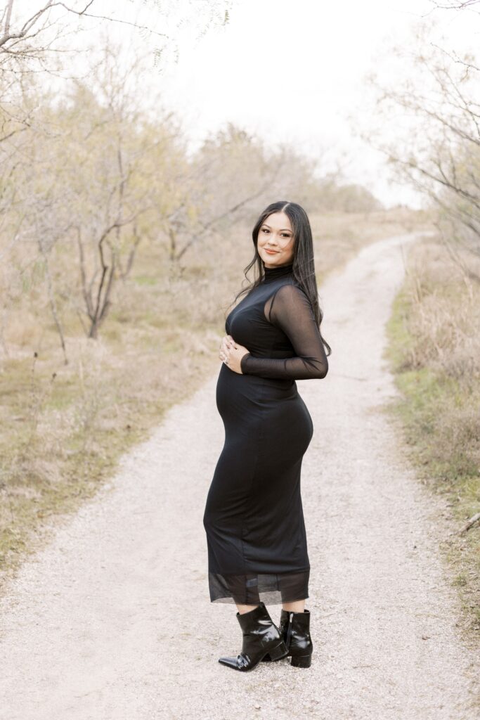 outdoor winter little rock maternity photos