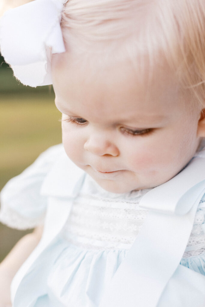 baby in milestone photos in peoria il