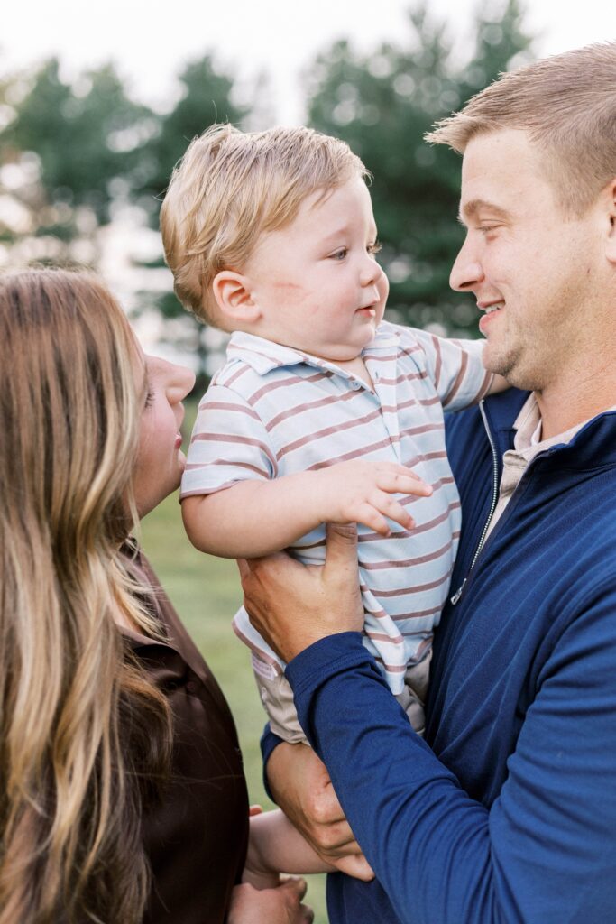 baby smiling at dad in peoria illinois family photos