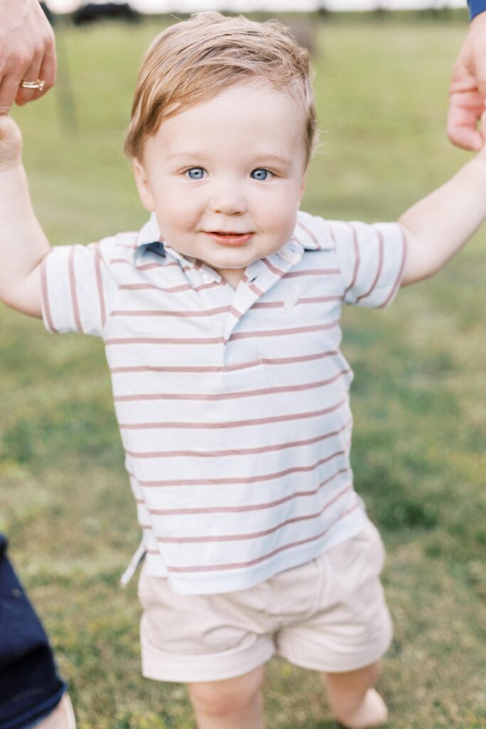toddler walking in milestone photos peoria illinois