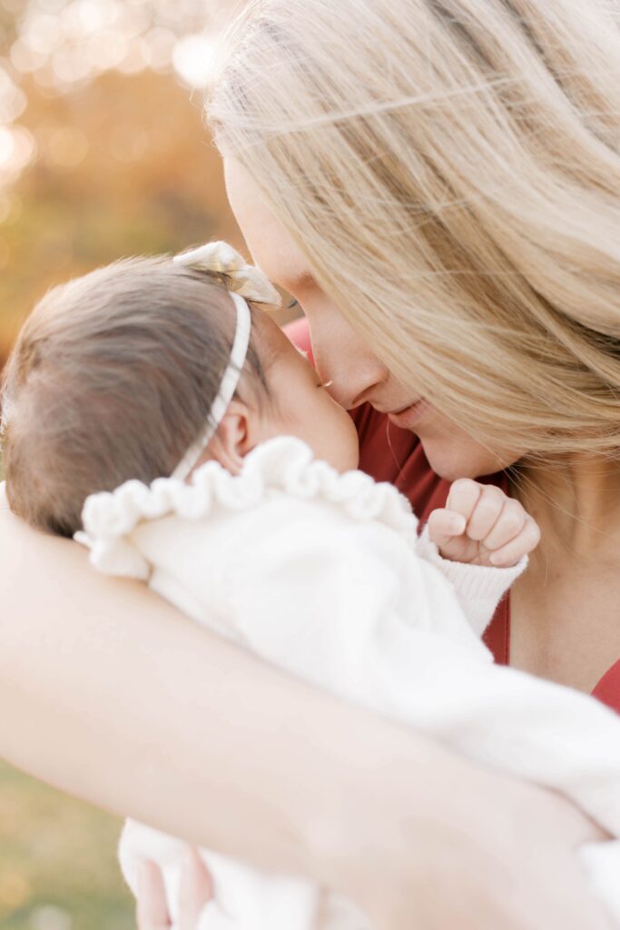 peoria illinois newborn photographer-29 copy-min mom snuggling baby in peoria illinois newborn photos